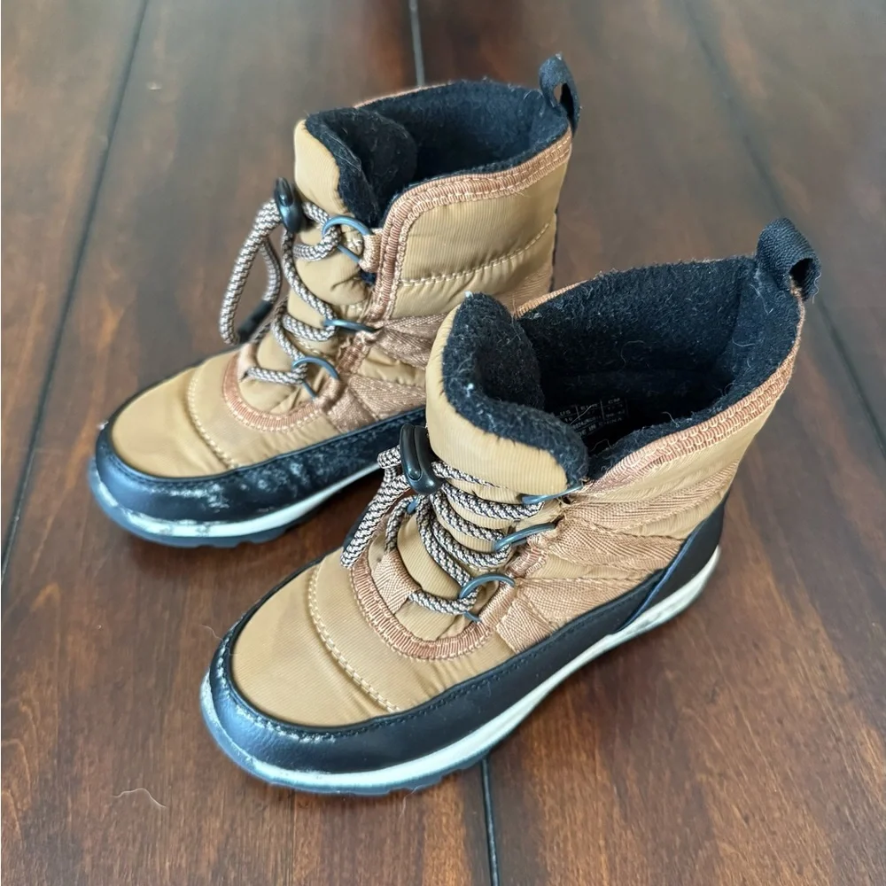 Kids Brown and Black Winter Snow Boots Size 10